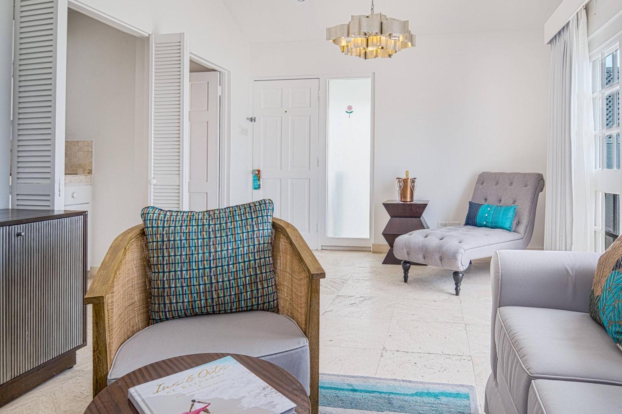 Treasure Beach Art Hotel, An Autograph Collection All-Inclusive Resort (Adults Only) Сент-Джеймс Екстер'єр фото